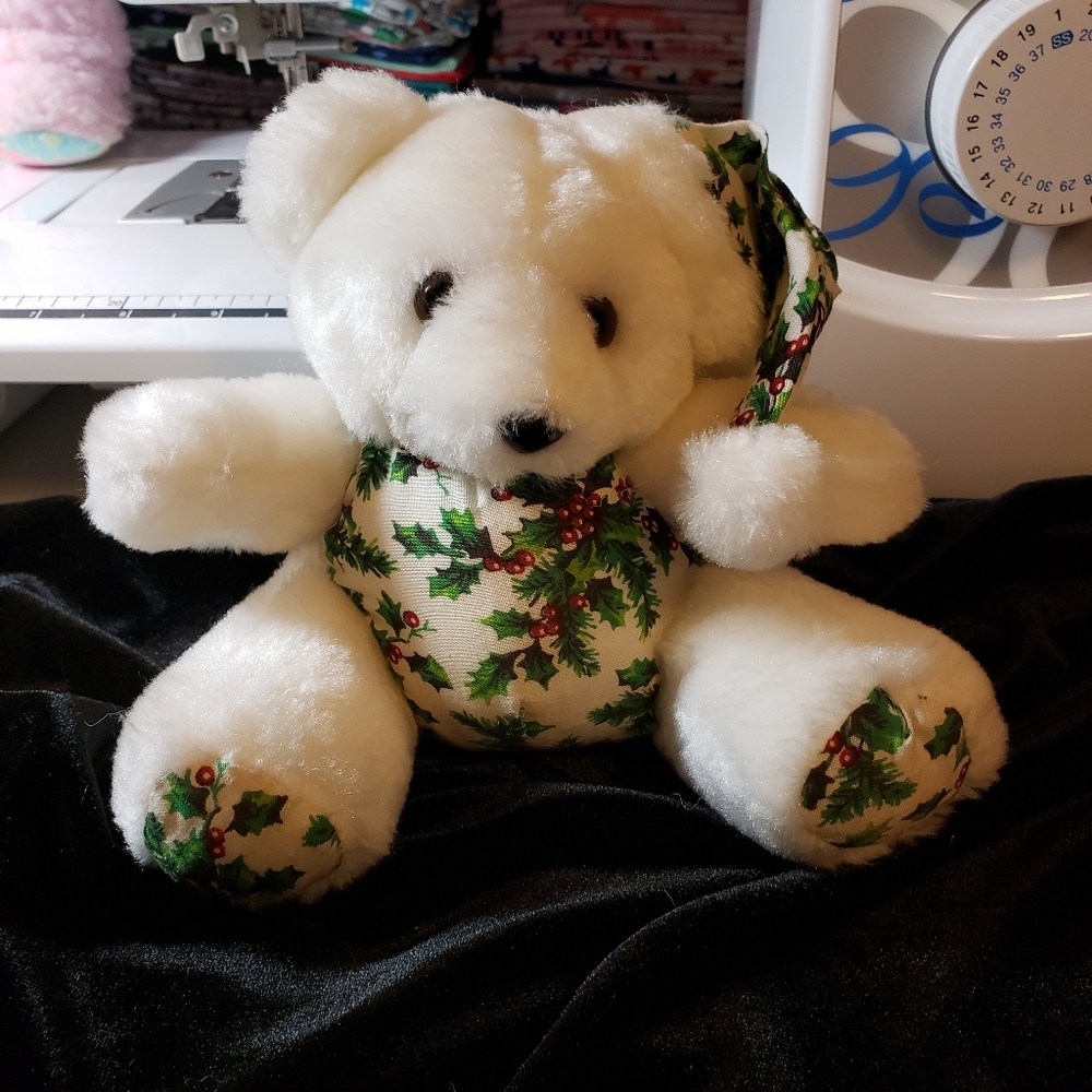 Beautiful white Christmas  Bear